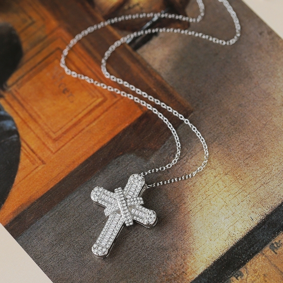 Sterling sliver diamond cross - Picture 13 of 13